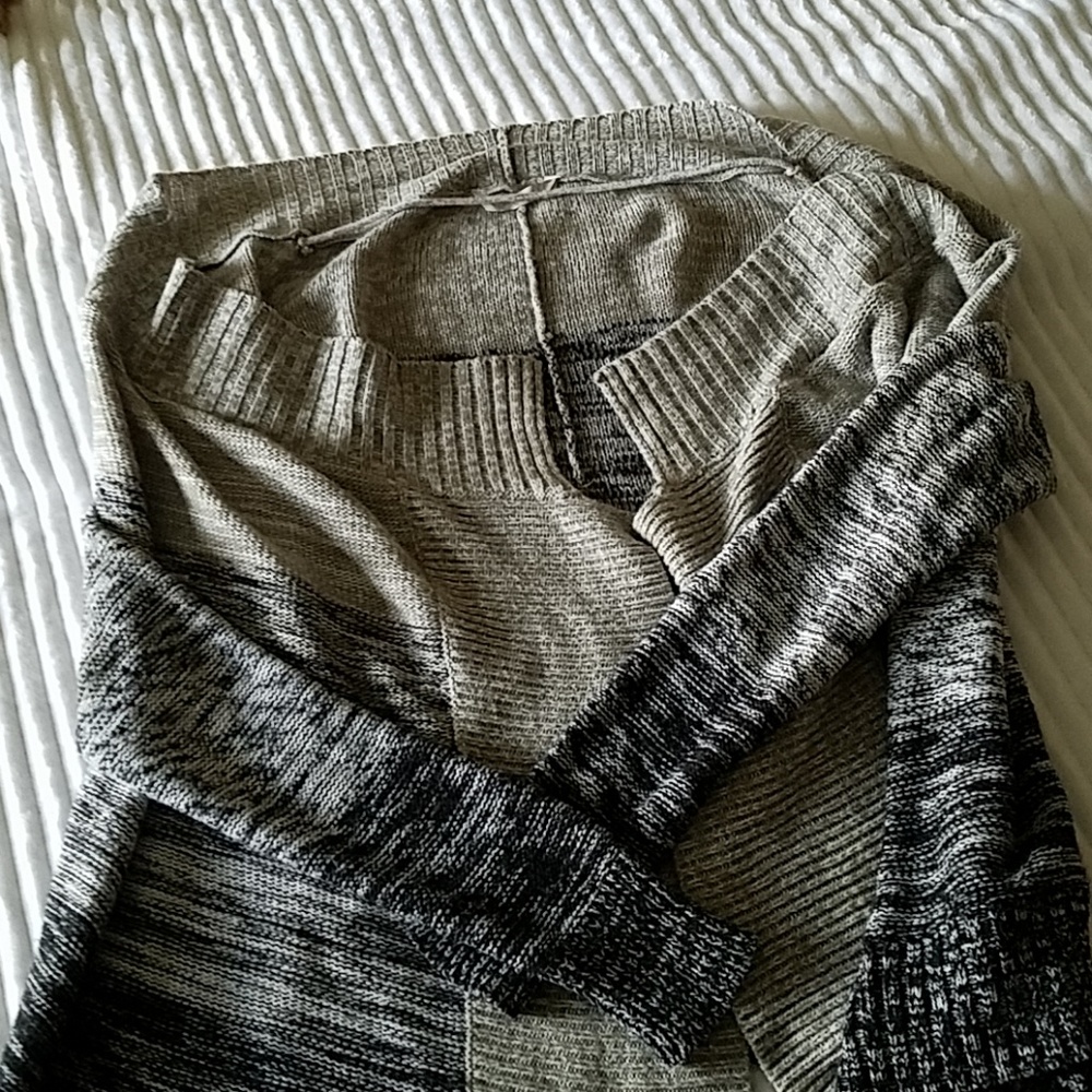 SOLD Oversized sweater wrap
